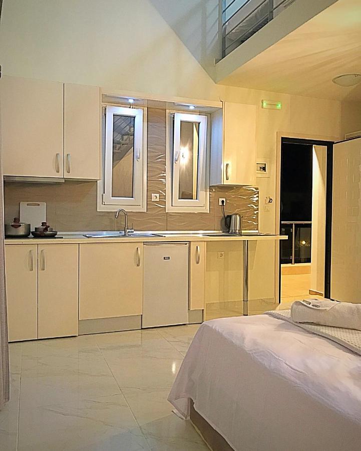 Sky Rays Luxury Apartments Никити Экстерьер фото